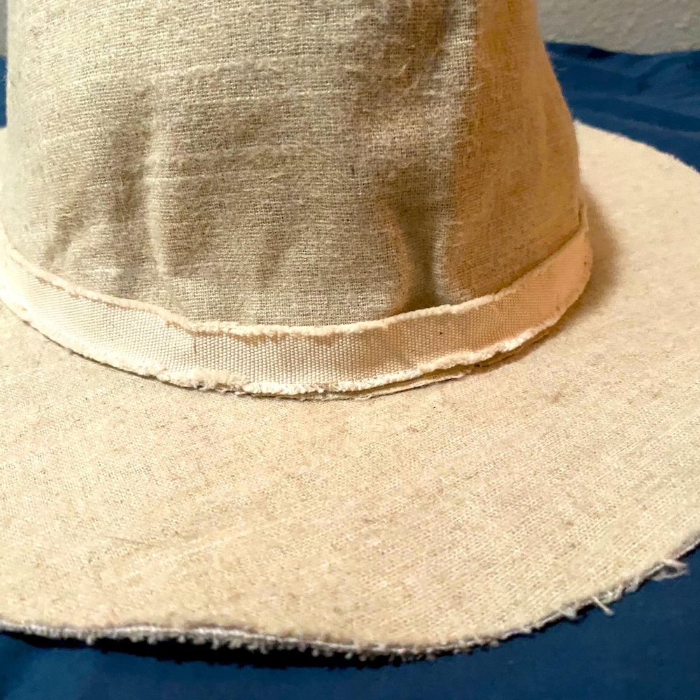 Floppy wide brim Fedora.